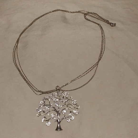 🌺2/$25 or 5/$50 Tree With Rhinestone, Necklace - Picture 3 of 3